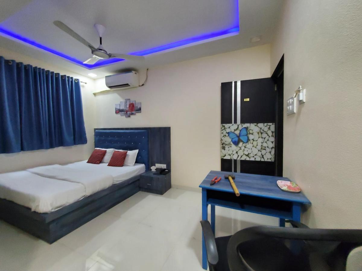 Hotel Mari Aai Residency Navi Mumbai Esterno foto