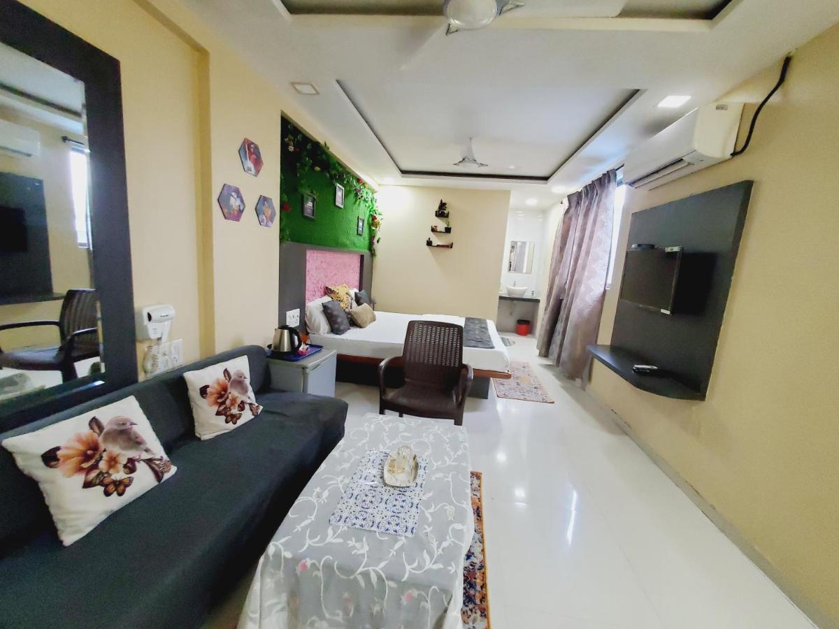 Hotel Mari Aai Residency Navi Mumbai Esterno foto