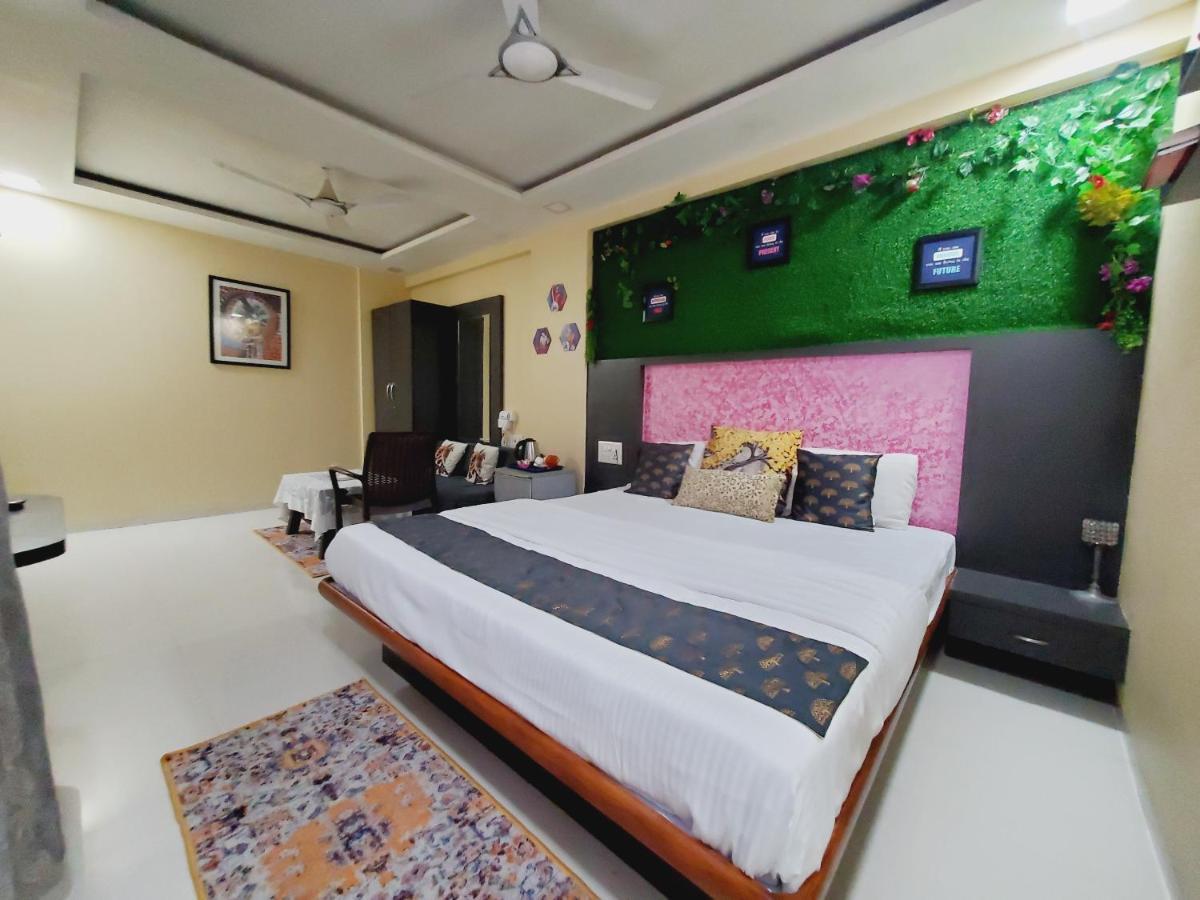 Hotel Mari Aai Residency Navi Mumbai Esterno foto